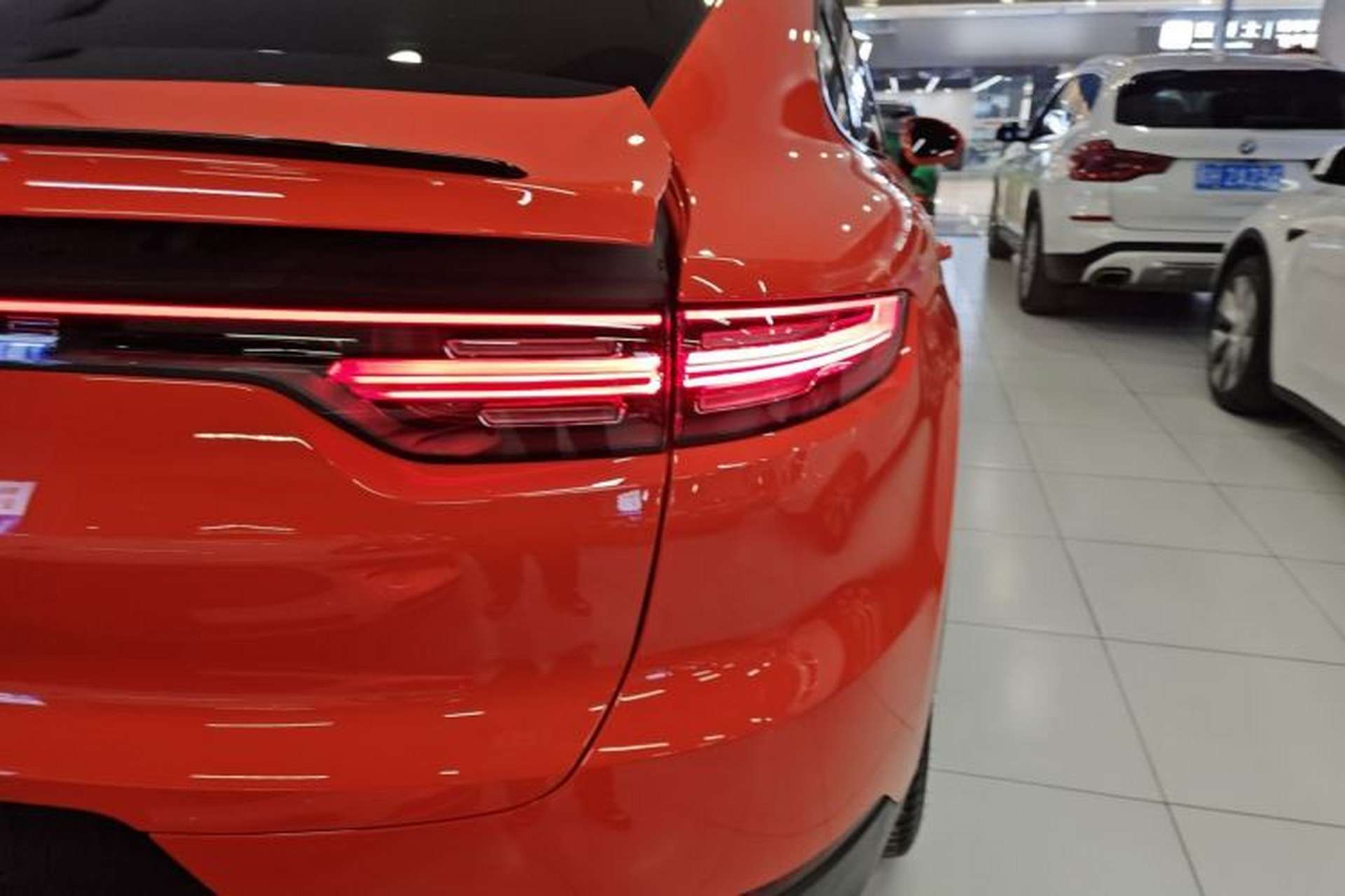 Used Porsche Cayenne 2019 Cayenne Coupé 3.0T Right Rear Taillight
