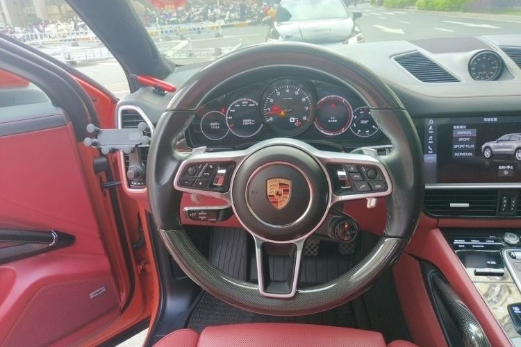 Used Porsche Cayenne 2019 Cayenne Coupé 3.0T Steering Wheel
