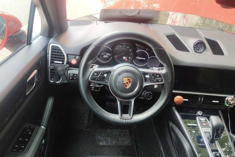Used Porsche Cayenne 2019 Cayenne Coupé 3.0T Steering Wheel