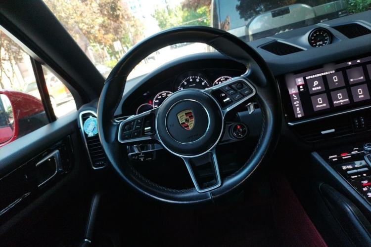 Used Porsche Cayenne 2019 Cayenne Coupé 3.0T Steering Wheel