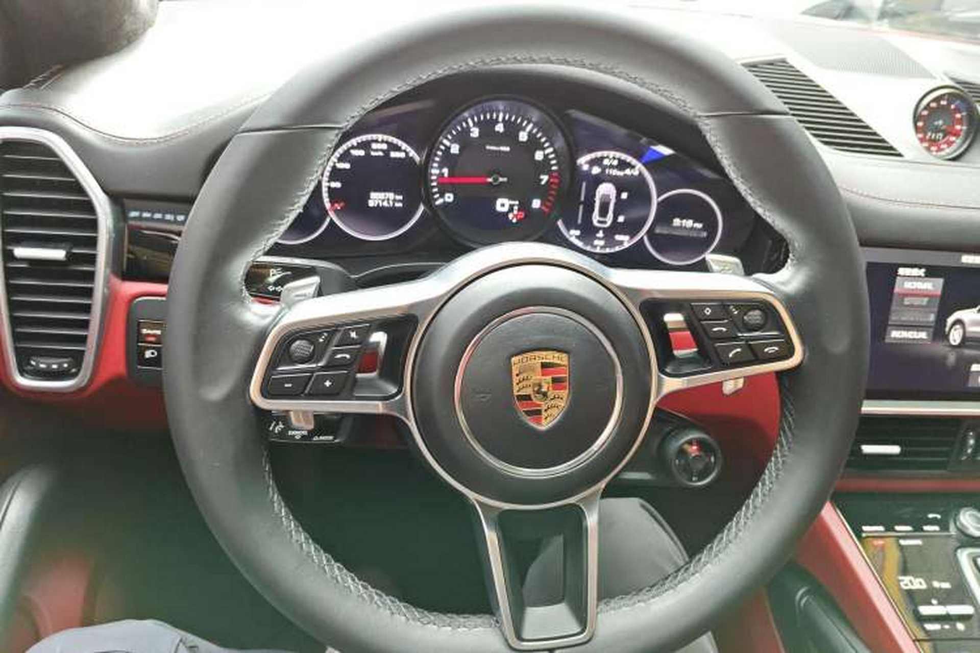 Used Porsche Cayenne 2019 Cayenne Coupé 3.0T Steering Wheel