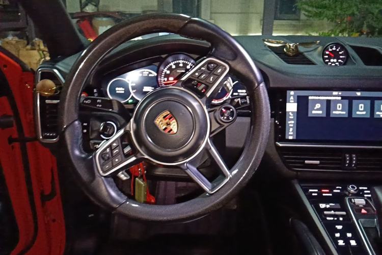 Used Porsche Cayenne 2019 Cayenne Coupé 3.0T Steering Wheel