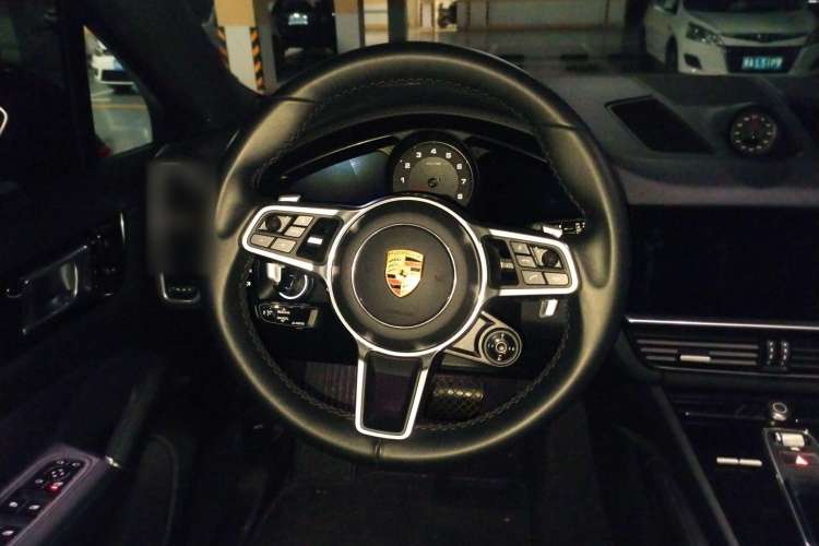 Used Porsche Cayenne 2019 Cayenne Coupé 3.0T Steering Wheel