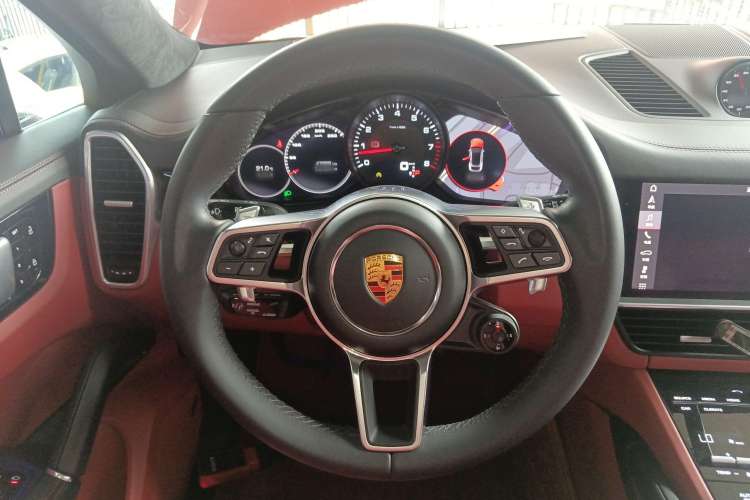 Used Porsche Cayenne 2019 Cayenne 3.0T Steering Wheel