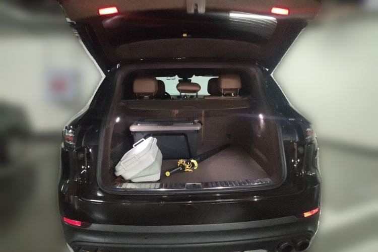 Used Porsche Cayenne 2019 Cayenne 3.0T Trunk