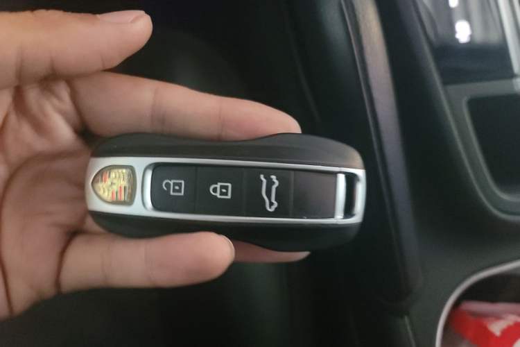 Used Porsche Cayenne 2019 Cayenne Coupé 3.0T Vehicle Key