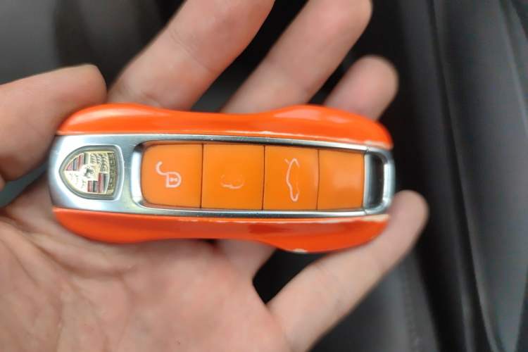 Used Porsche Cayenne  Vehicle Key