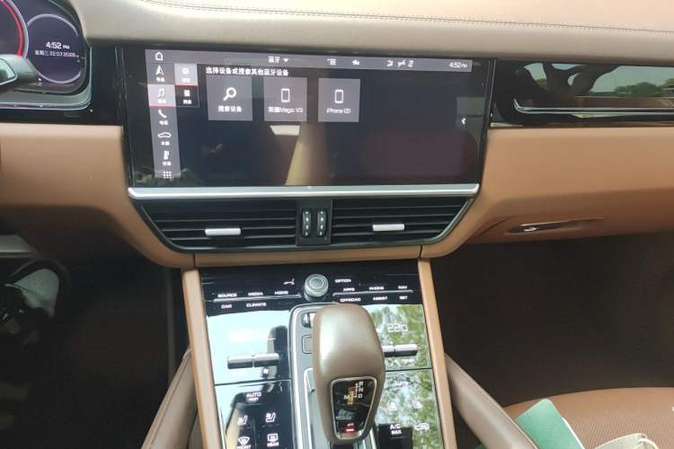 Used Porsche Cayenne 2019 Cayenne Coupé 3.0T Audio And AC Panel