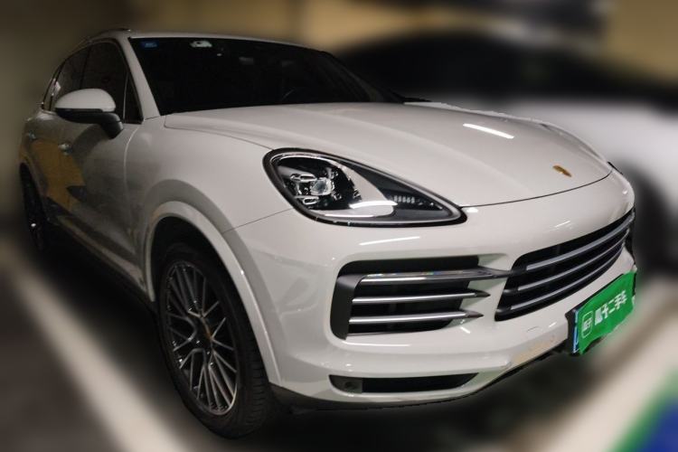 Used Porsche Cayenne 2019 Cayenne 3.0T Front Right 45 Deg