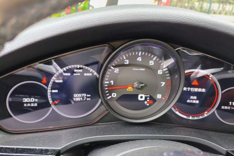 Used Porsche Cayenne 2019 Cayenne 3.0T Instrument Cluster