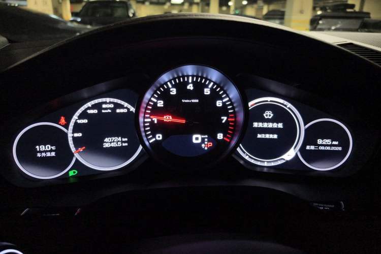 Used Porsche Cayenne 2019 Cayenne 3.0T Instrument Cluster