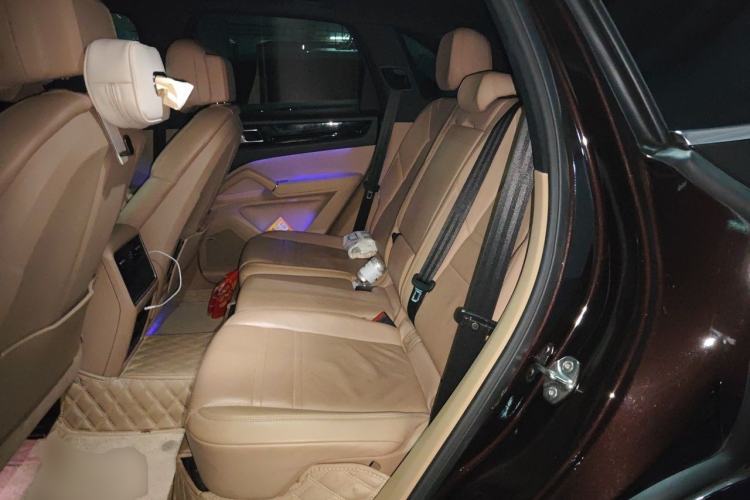 Used Porsche Cayenne 2019 Cayenne 3.0T Left Rear Seat