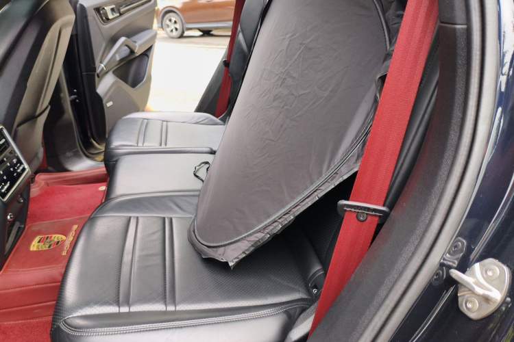 Used Porsche Cayenne 2019 Cayenne 3.0T Left Rear Seat