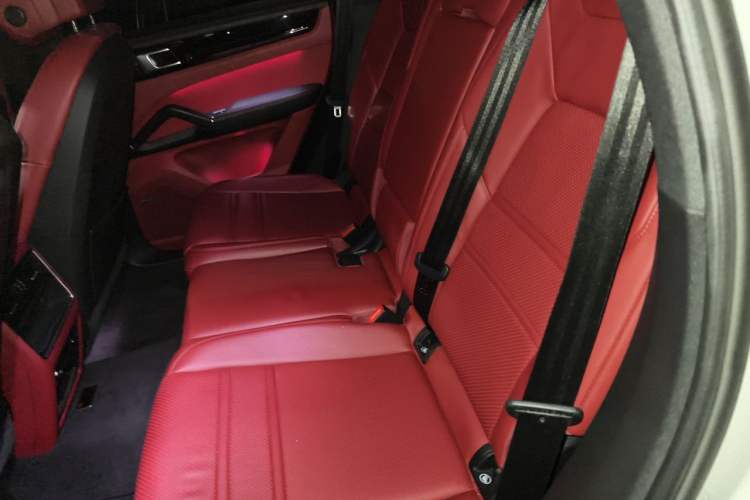 Used Porsche Cayenne 2019 Cayenne 3.0T Left Rear Seat