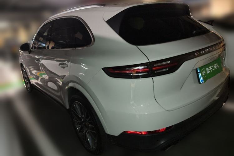 Used Porsche Cayenne 2019 Cayenne 3.0T Rear Left 45 Deg