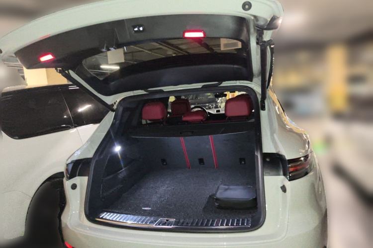 Used Porsche Cayenne 2019 Cayenne 3.0T Trunk