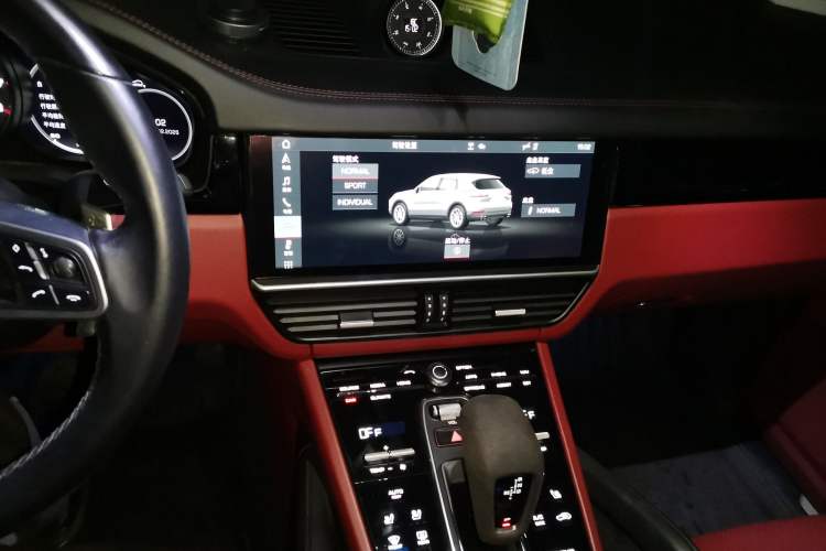 Used Porsche Cayenne 2019 Cayenne 3.0T Audio And AC Panel