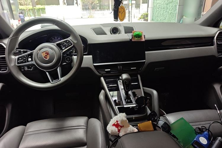 Used Porsche Cayenne 2019 Cayenne Coupé 3.0T Center Console