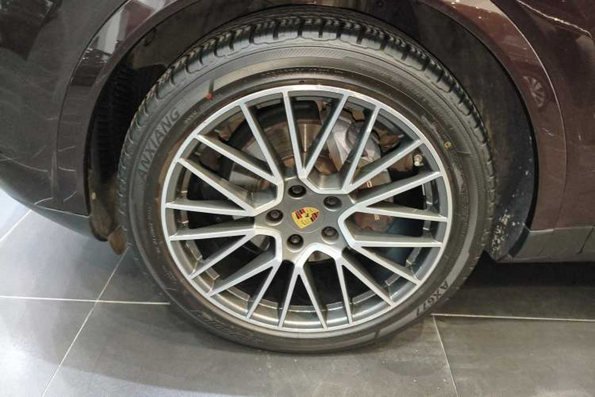 Used Porsche Cayenne 2019 Cayenne 3.0T Exterior 3