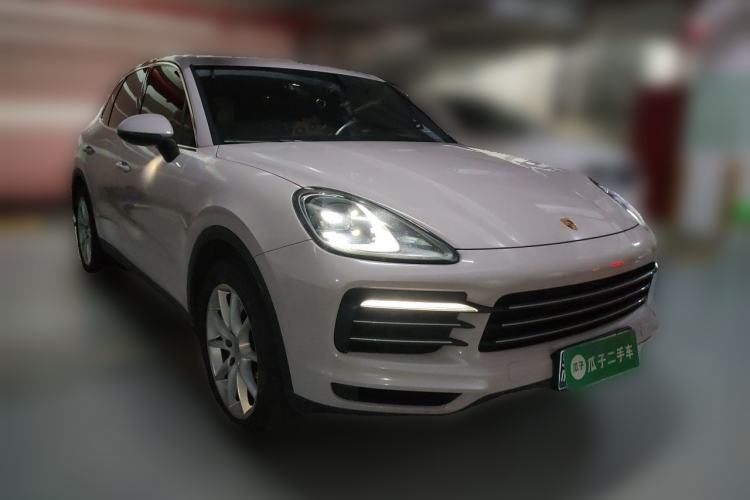Used Porsche Cayenne 2019 Cayenne 3.0T Front Right 45 Deg