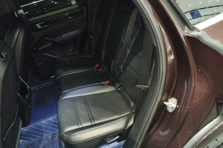 Used Porsche Cayenne 2019 Cayenne 3.0T Interior 4