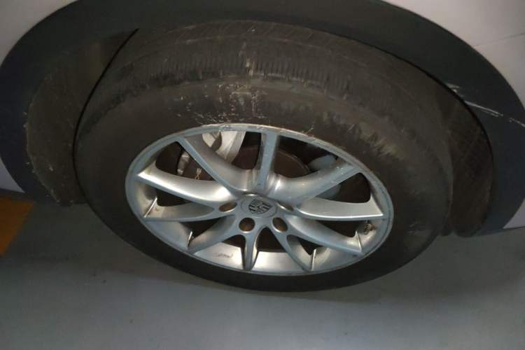 Used Porsche Cayenne 2019 Cayenne 3.0T Right Front Wheel Hub