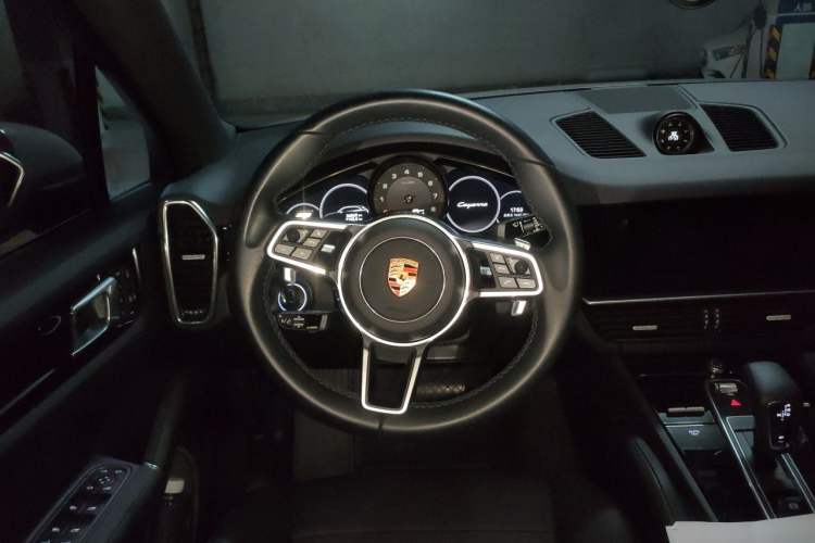 Used Porsche Cayenne 2019 Cayenne 3.0T Steering Wheel