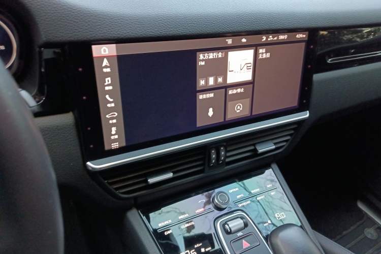 Used Porsche Cayenne 2019 Cayenne 3.0T Audio And AC Panel