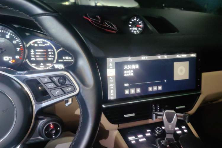 Used Porsche Cayenne 2019 Cayenne 3.0T Audio And AC Panel