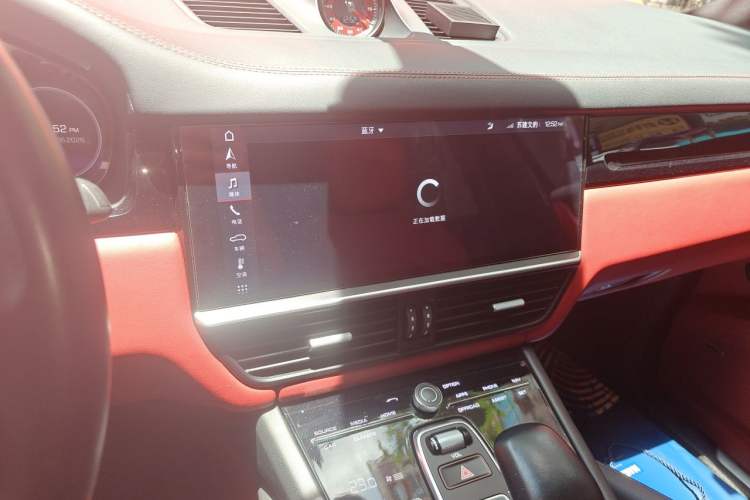Used Porsche Cayenne 2019 Cayenne Coupé 3.0T Audio And AC Panel