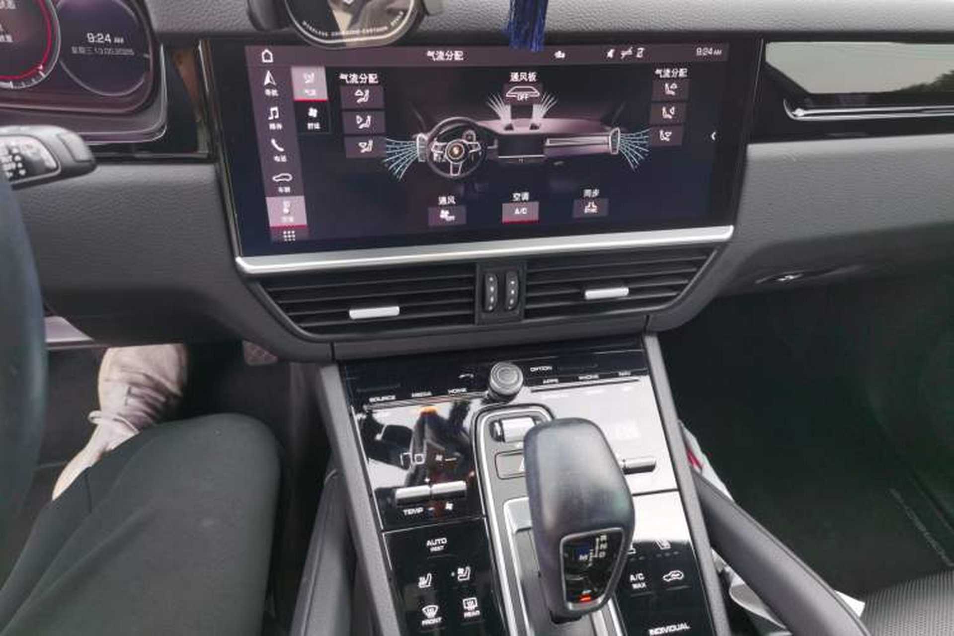Used Porsche Cayenne 2019 Cayenne 3.0T Audio And AC Panel
