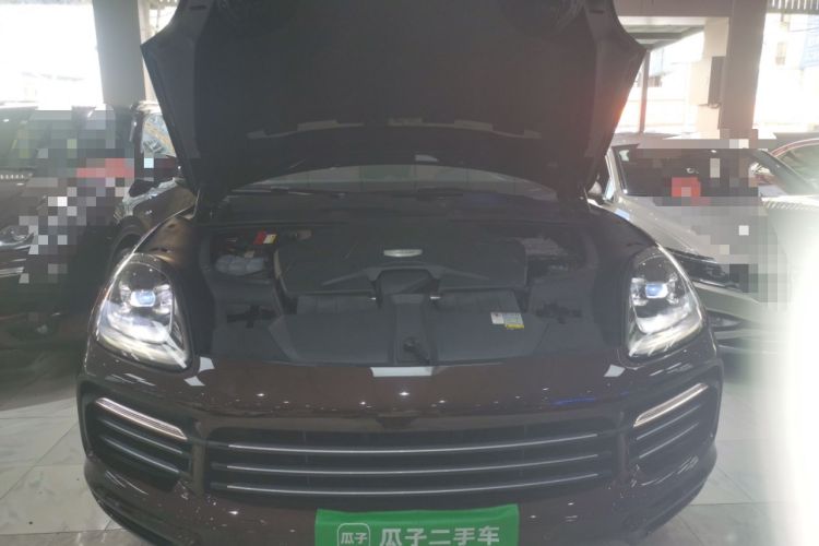 Used Porsche Cayenne 2019 Cayenne 3.0T Engine Bay