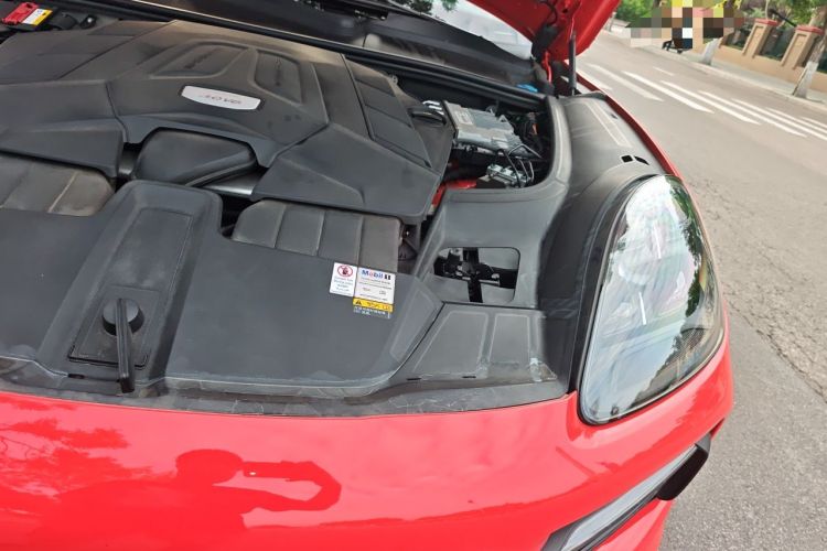 Used Porsche Cayenne 2019 Cayenne Coupé 3.0T Engine Bay Left