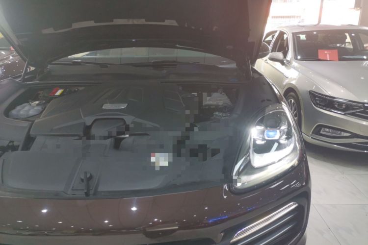 Used Porsche Cayenne 2019 Cayenne 3.0T Engine Bay Left