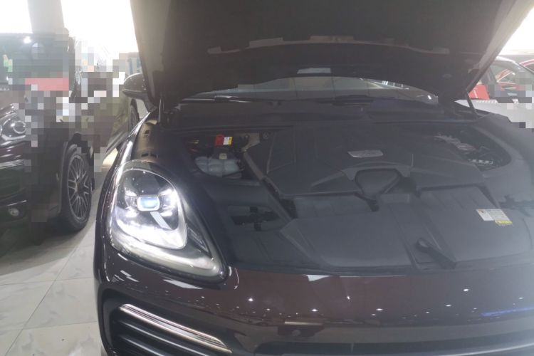 Used Porsche Cayenne 2019 Cayenne 3.0T Engine Bay Right