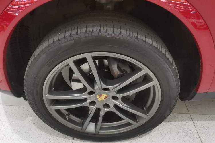 Used Porsche Cayenne 2019 Cayenne Coupé 3.0T Exterior 7