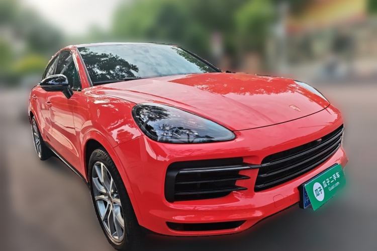 Used Porsche Cayenne 2019 Cayenne Coupé 3.0T Front Right 45 Deg