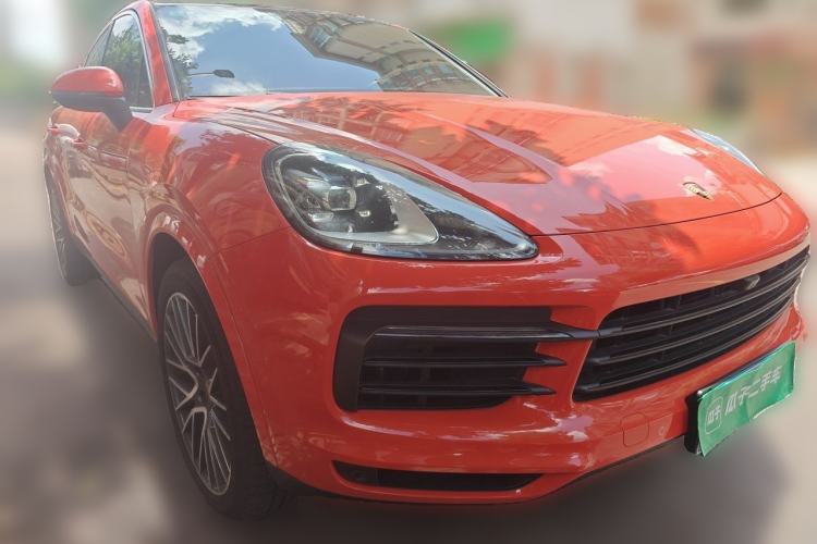 Used Porsche Cayenne 2019 Cayenne Coupé 3.0T Front Right 45 Deg
