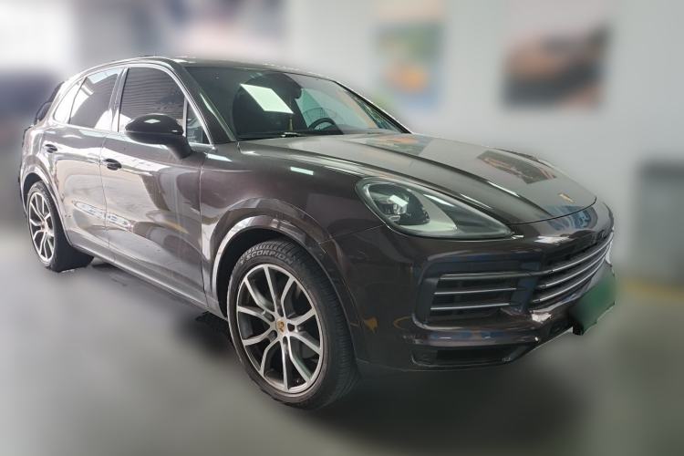 Used Porsche Cayenne 2019 Cayenne 3.0T Front Right 45 Deg