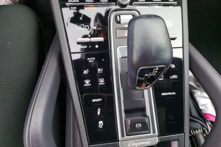 Used Porsche Cayenne 2019 Cayenne 3.0T Gear Lever
