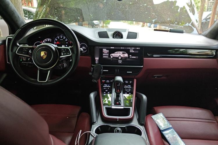 Used Porsche Cayenne 2019 Cayenne 3.0T Interior 2
