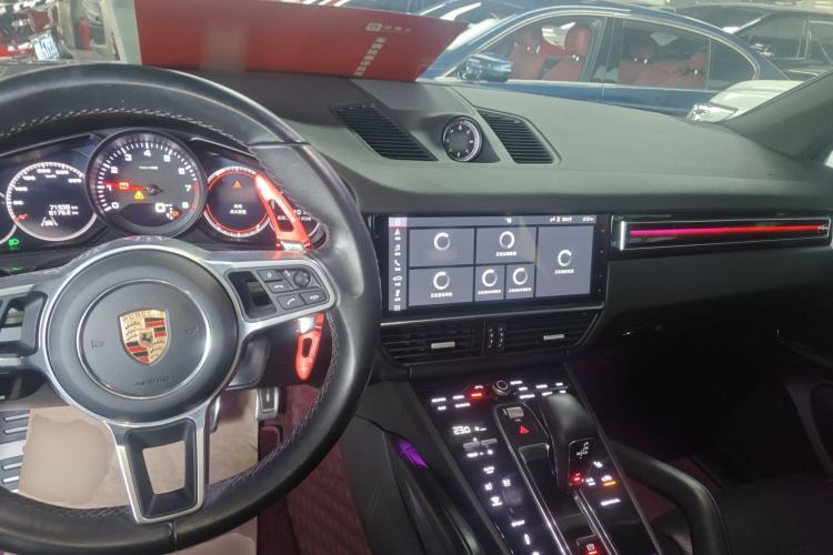 Used Porsche Cayenne 2019 Cayenne 3.0T Interior 2