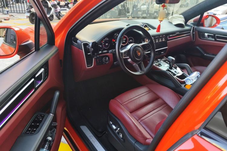 Used Porsche Cayenne 2019 Cayenne 3.0T Interior 3