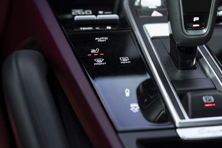 Used Porsche Cayenne 2019 Cayenne Coupé 3.0T Interior 7