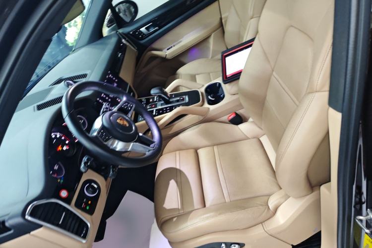 Used Porsche Cayenne 2019 Cayenne 3.0T Left Front Seat