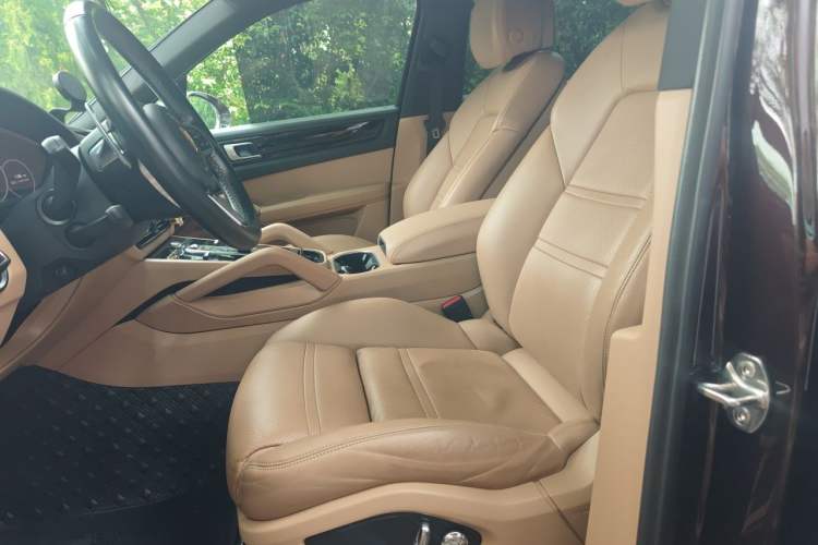 Used Porsche Cayenne 2019 Cayenne 3.0T Left Front Seat
