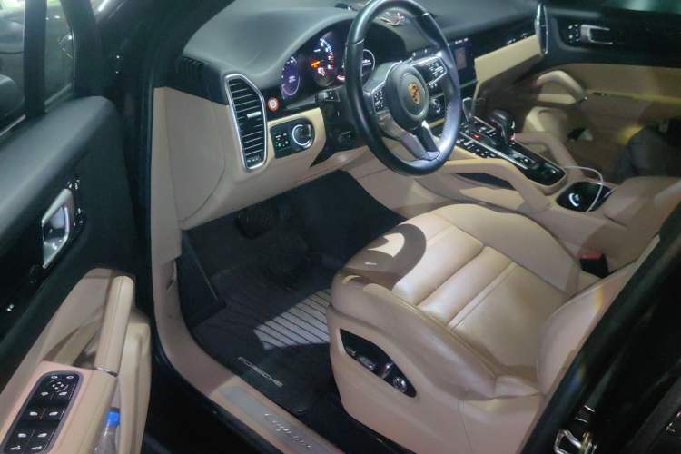 Used Porsche Cayenne 2019 Cayenne 3.0T Left Front Seat