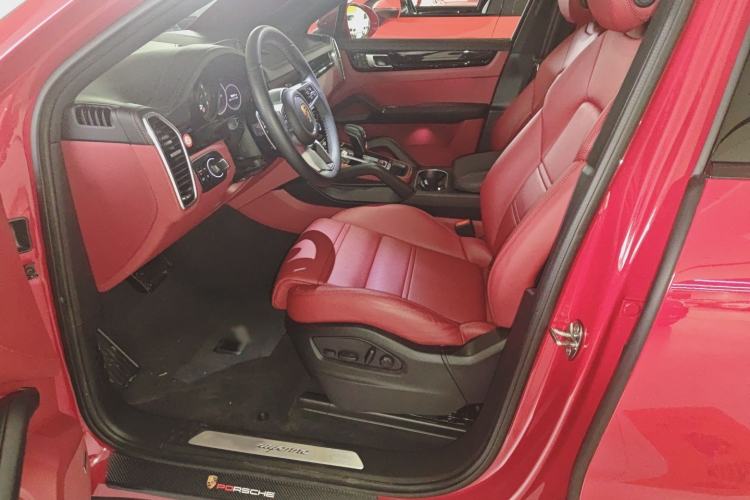 Used Porsche Cayenne 2019 Cayenne Coupé 3.0T Left Front Seat