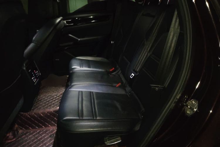 Used Porsche Cayenne 2019 Cayenne 3.0T Left Rear Seat