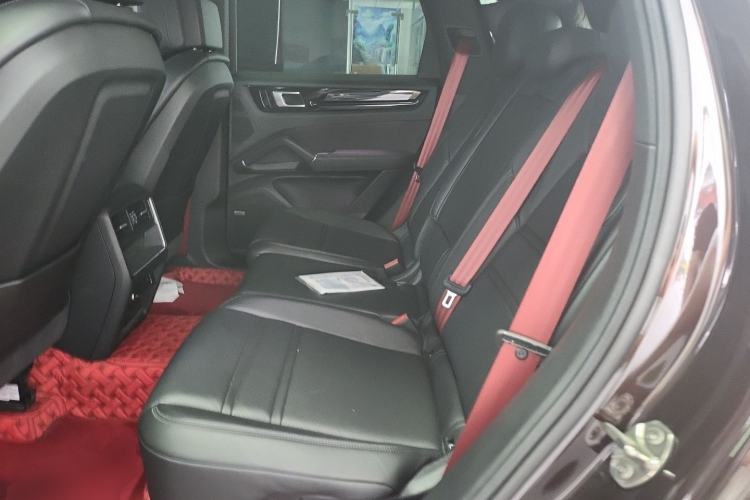 Used Porsche Cayenne 2019 Cayenne 3.0T Left Rear Seat